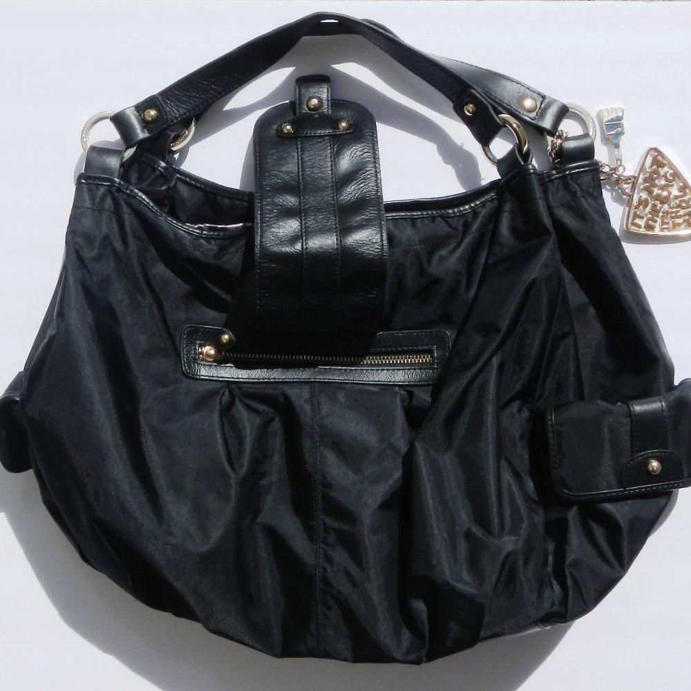 Junior Drake Handbag It's Not The Bag But the Girl